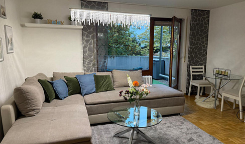 Light-flooded apartment with balcony