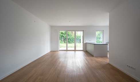 Threshold-free apartment with terrace and garden