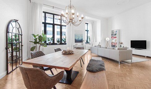 Completely renovated 2-room loft apartment in Düsseldorf-Grafenberg – immediately rentable, with a ceiling height of 4 meters.