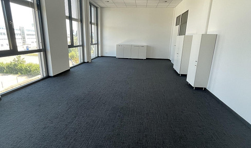 Bright office for sublet in modern office building - 47.24 m² - in 87437 Kempten