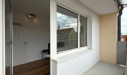 WG-Zimmer mir eigenem Balkon in München Giesing Kernsaniert in 4er WG