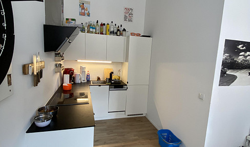 2-room apartment in an old building in a central & quiet location near Augarten - top renovated, suitable for shared flats