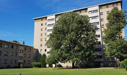 Reserviert! sofort einzugsbereit, kpl. renovierte 3 Zimmerwohnung im 1. OG, ohne Maklerkosten