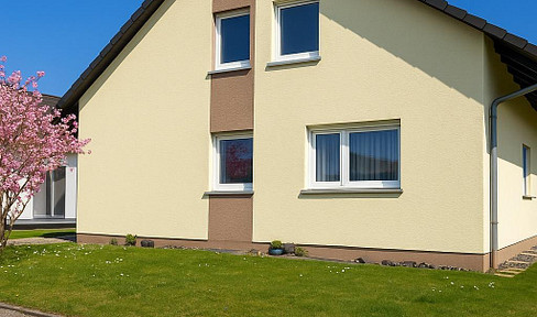 gepflegtes Einfamilienhaus mit Garten & Pergola