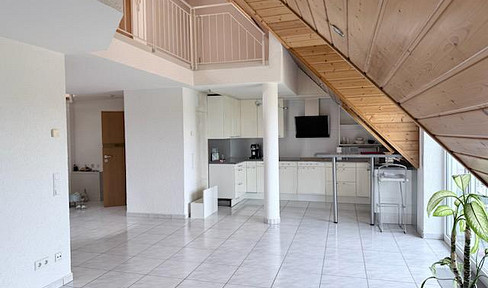 Light-flooded attic duplex apartment in Ludwigshafen Maudach - without commission
