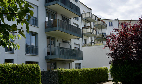 Stilvolle 4-Zimmer-Wohnung mit exklusiver Ausstattung, Balkon & Loggia in Toplage der KTV Rostock