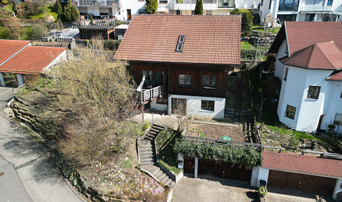 Freistehendes Einfamilienhaus mit 8,5-Zimmer in Lauterstein - Nenningen