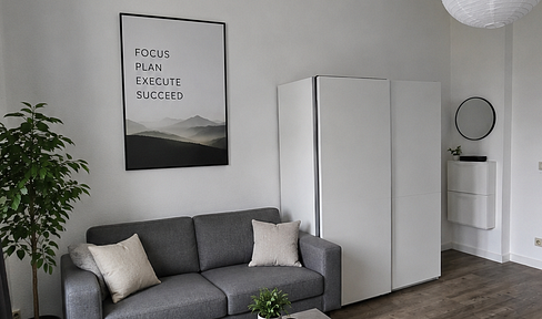 MODERN, FURNISHED APARTMENT WITH 2 ROOMS AVAILABLE IN A 3-PERSON APARTMENT! PERFECT FOR YOUNG DOCTORS, PEOPLE STARTING THEIR CAREERS, AND LECTURERS.