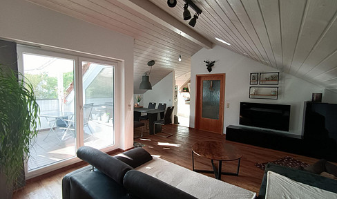 Helle, moderne 3-Zimmer-Dachgeschosswohnung