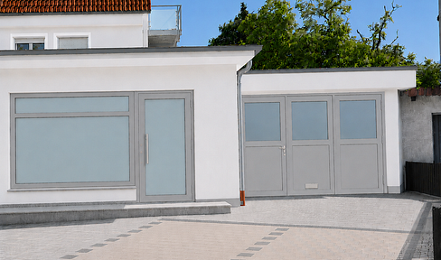 Representative office or retail space with a spacious storage area and garage – commission-free.