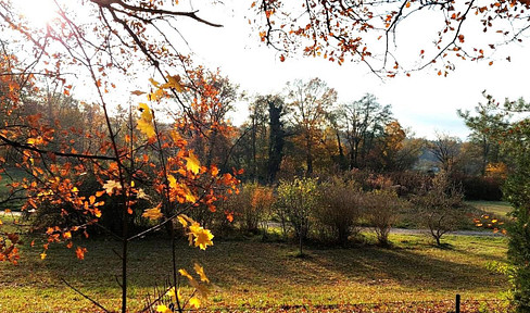 Exclusive dream plot in a unique location with far-reaching views - commission-free