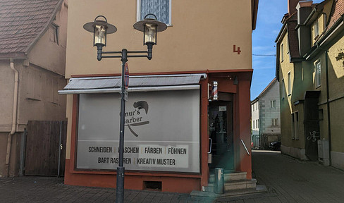 Zwei Häuser zum Preis von einem: Modernes Wohn- & Geschäftshaus + charmantes Fachwerkhaus