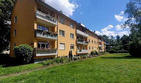 Charmante 2,5 Zimmerwohnung mit Blick ins Grüne