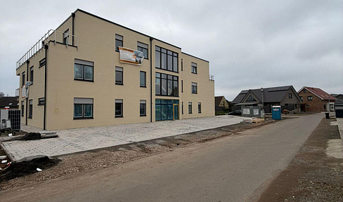 FIRST OCCUPANCY! 4-room new build with balcony - KfW-40 QNG, underfloor heating & top floor plan