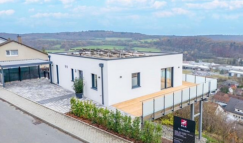 Move in immediately BW/ 80 m2 terrace/ carport unobstructed distant view unique KFW 40 102 m2 WHF