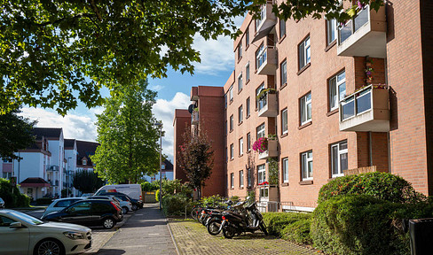 Attractive condominium | 81.6 m2 | 3 rooms | 2 underground parking spaces possible | elevator | close to the city centre