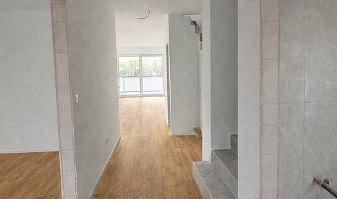 Stilvolle 4 Zimmer Neubau Maisonettewohnung mit Hausgefühl – 3 Schlafzimmer, Balkon