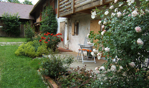 Bauernhaus zu verkaufen in Niederbayern, ehem. Hofstelle, ca. 4100 m², Außenbereich