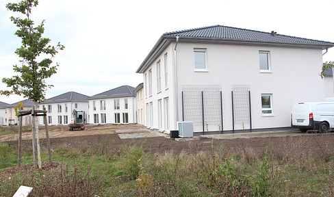 Brandneu 2025: 4-Zimmer, 400 m² Garten, KfW‑Effizienz - Familienparadies in Schulzendorf