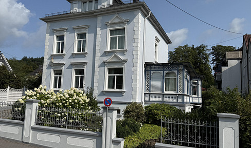 Modernized Art Nouveau villa in prime city location, commission-free private sale