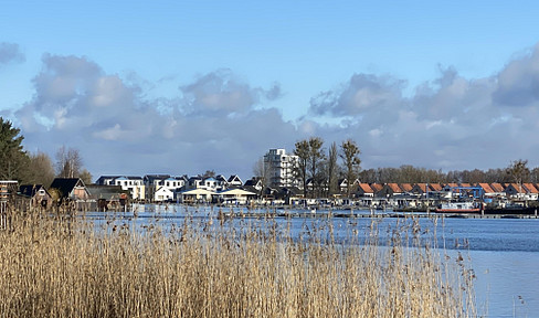Ferienhaus mit Blick aufs Wasser, Sauna Whirlpool
