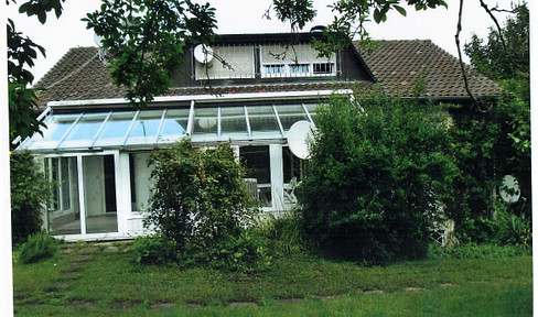 Korntal, Gewerbegebiet, älteres Einfamilienhaus,  als 4x2 Zi genutzt 244m² nur 639.000 , OG+DG frei