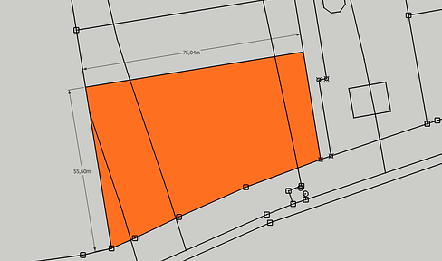 Excellent property, 3411 square meters, or can be divided into two plots of 1900 and 1500 square meters. Convenient access to the A3 motorway via the Erlangen-West exit.