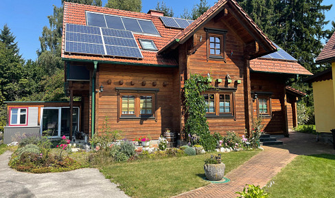 (reserviert) Einzigartiges Anwesen in ruhiger Lage – 2 Häuser auf großem Grundstück