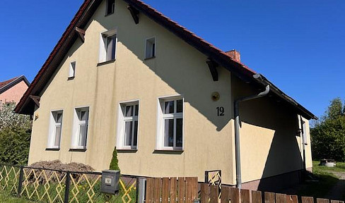 WIE KANN DAS SEIN?? Grosses EFH, 4 Zi., 120 qm, 795 qm Grund, 1.250 € NKM