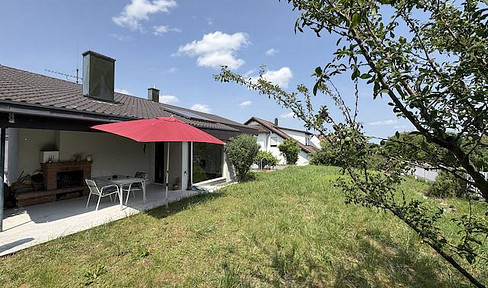 From private: Quiet detached house with granny apartment