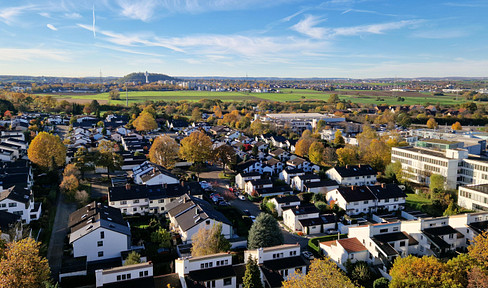 Spacious 4-room apartment with distant views