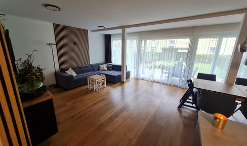 Attractive 4-room apartment located close to the city center, with a large garden.