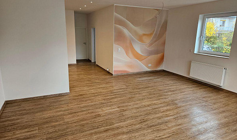 Beautiful large 3-room apartment with terrace and garden