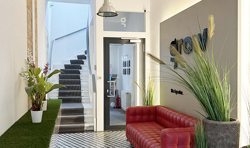 5-Zimmer-Küche-Bad-Wohnung in Stadtvilla (Büro & Praxis geeignet)