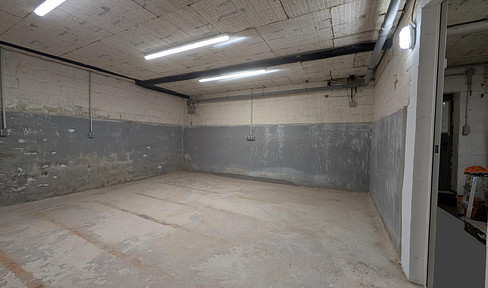 Lagerraum Lagerbox Self-Storrage 25qm, 5x Steckdose, 4x LED Lampen, Stahltüre, abschliessbar Keller