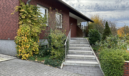 Zweifamilienhaus mitten in Delbrück
