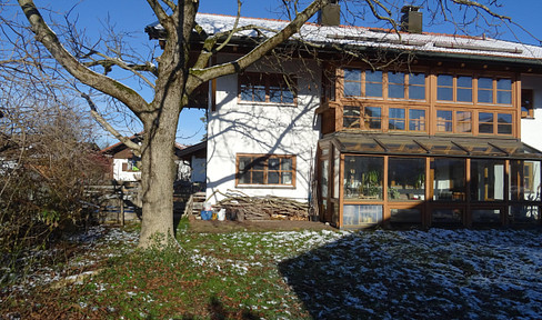 Baubiologisches 2-Familienhaus in ruhiger Lage
