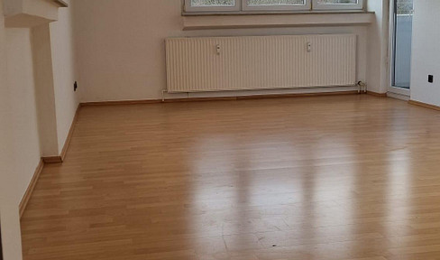 Commission-free: top rented 3-room apartment with EBK, 2 loggias + underground parking space in Poppelsdorf