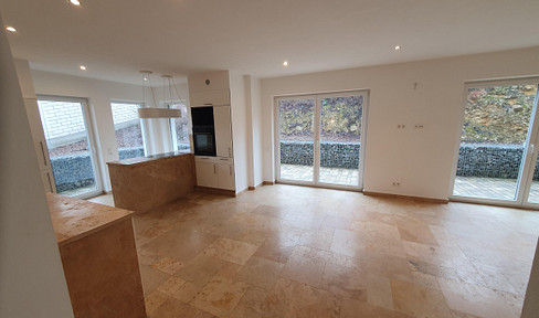 Doppelhaushälfte Haus modern hell Balkon Terrasse 155qm 5 Zimmer ruhige Lage zentral