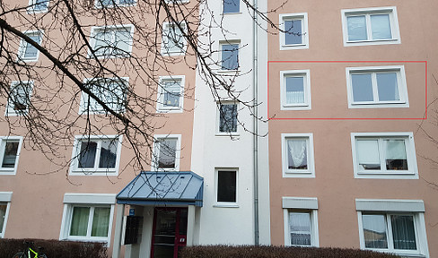 ++Commission-free++ well-kept 3-room apartment with balcony and underground parking ++