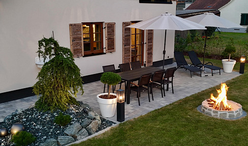 Chalet mit Grundstück in der Thermenregion