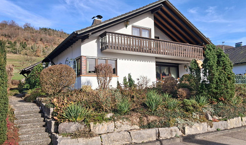 !! Provisionsfrei !! Freistehendes Haus in traumhafter Südhanglage und Weitblick