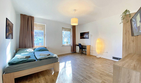 Renovated shared room (19 sqm) in shared flat available immediately! TV, washing machine, high-speed internet incl.