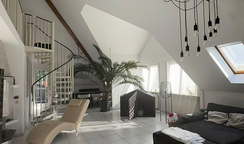 4.5-room maisonette apartment with fireplace, air conditioning, gallery & 2 underground parking spaces