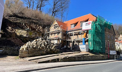 Detached or semi-detached house - a historic half-timbered house with plenty of space and a large garden.