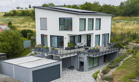 "Aussichtsreich"- Architektur trifft Ausblick -Modernes Effizienzhaus mit einzigartigem Fernblick