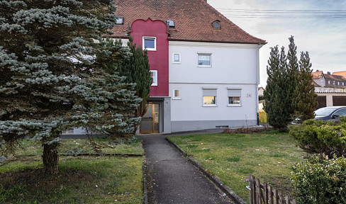 🌟 Gemütliche 3-Zimmer-Wohnung mit Einbauküche, Stellplatz, Garten und viel Stellplatz