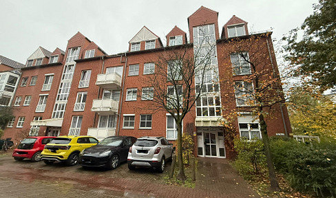 Modern 2-room apartment with large terrace, parking space & top location in Bremen-Findorff