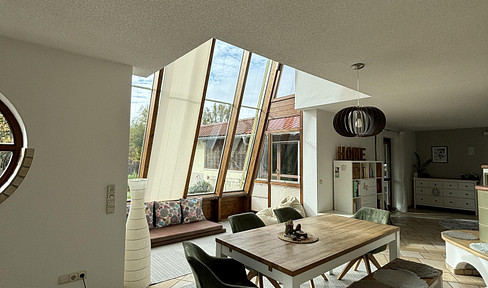 Großzügiges Wohnen in lichtvoller Atmosphäre