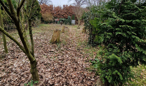 Building plot in HH- Billstedt 600 m² with old stock